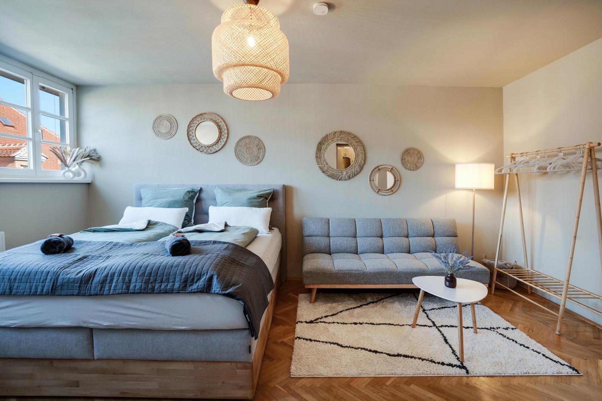 Boho Design Studio - Historic City Center With Free Parking & Aircon By Hero Homes Graz Dış mekan fotoğraf
